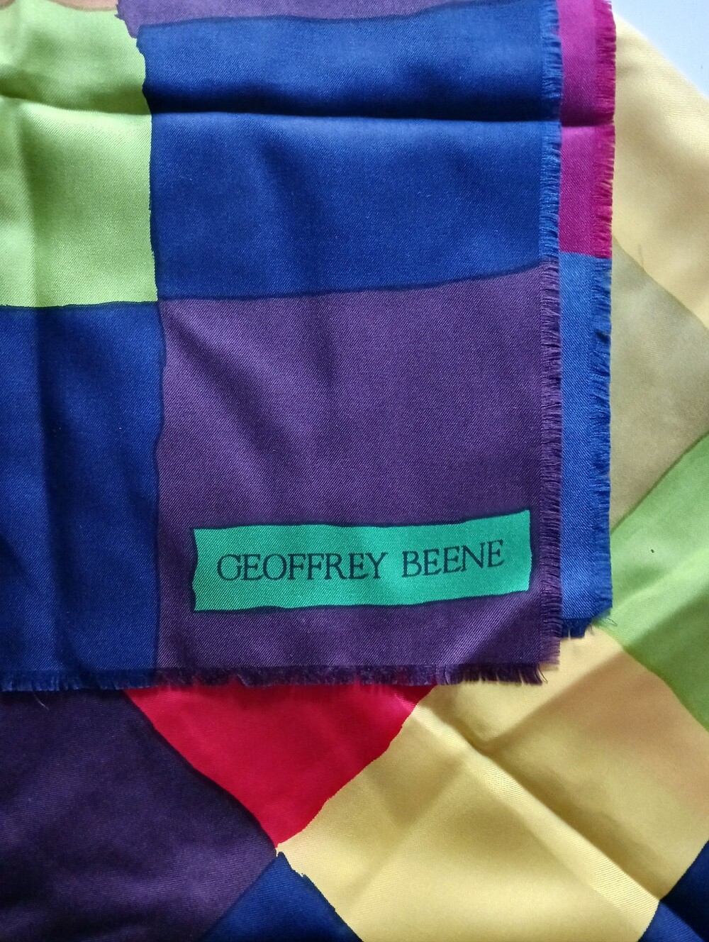 Vintage 80s Geoffrey Beene Silk Scarf 32" x 31" - Picture 6 of 7